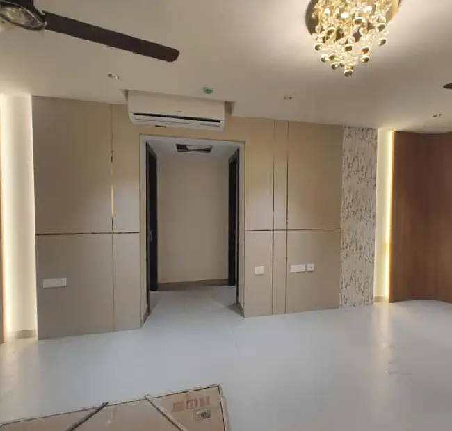 Luxury Interiors & Modern Amenities